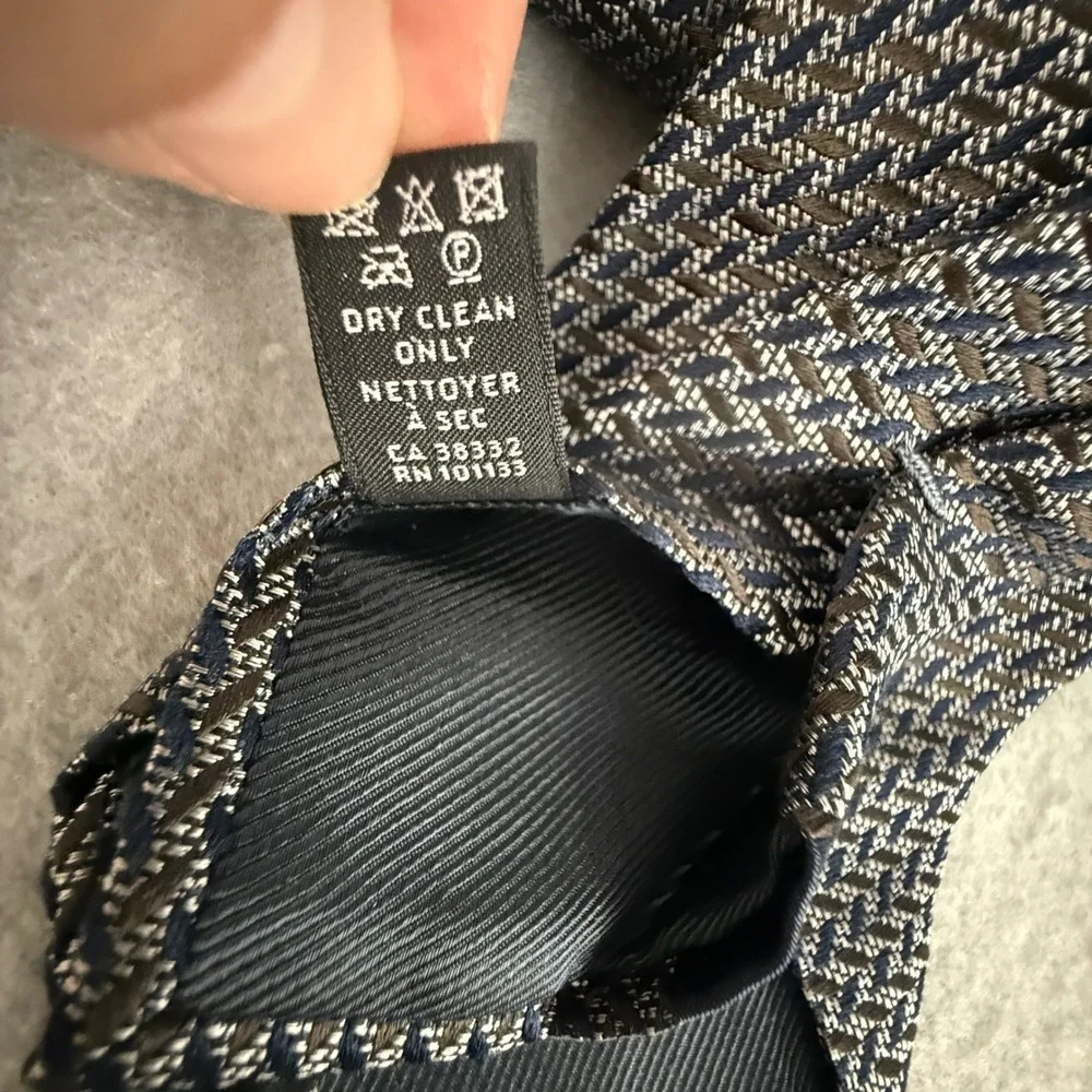 Ermenegildo Zegna Mens Silk Tie Navy Blue Brown Geometric Made in‎ Italy Luxury